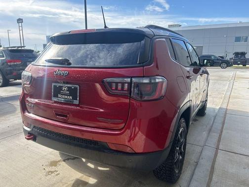 Red Hot Pearlcoat 2025 Jeep Compass Trailhawk
