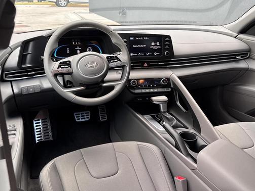 2025 Hyundai ELANTRA Sport