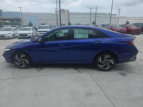 2025 Hyundai ELANTRA Sport