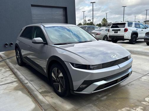 Cyber Gray 2026 Hyundai IONIQ 5 SEL