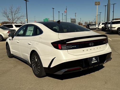 2026 Hyundai SONATA Hybrid Limited