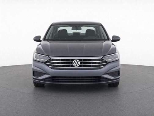 Platinum Gray Metallic 2021 Volkswagen Jetta 1.4T SE
