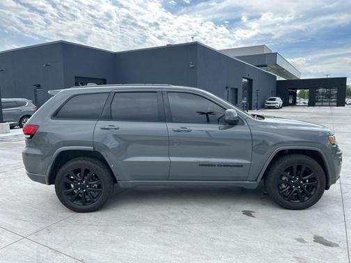 2019 Jeep Grand Cherokee Altitude