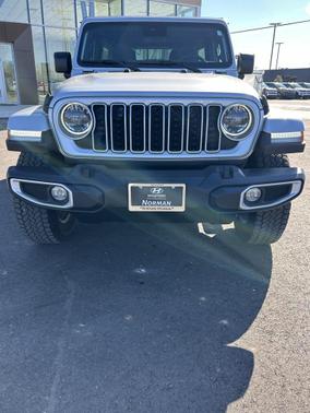 2024 Jeep Wrangler 4-Door Sahara