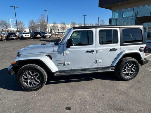 2024 Jeep Wrangler 4-Door Sahara