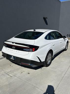 2025 Hyundai SONATA SE