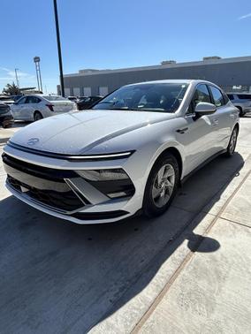 2025 Hyundai SONATA SE