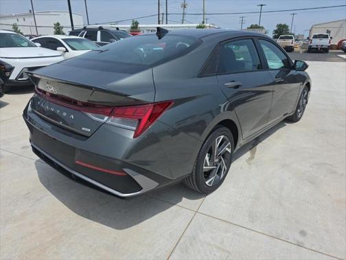 2025 Hyundai ELANTRA Sport