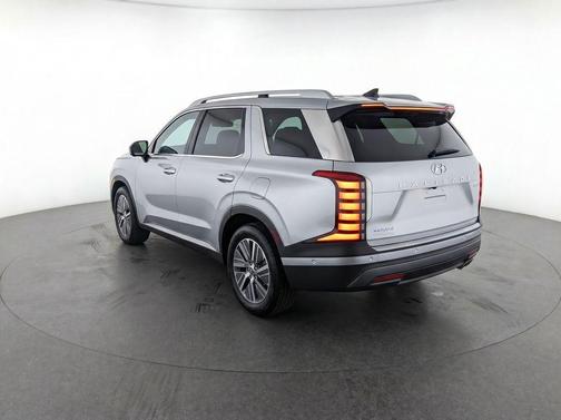 Typhoon Silver Metallic 2026 Hyundai Palisade Hybrid Blue SEL Premium 7P