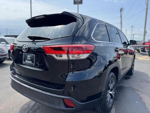 2019 Toyota Highlander LE I4