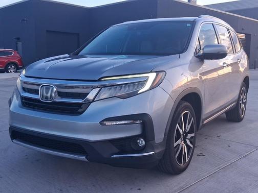2019 Honda Pilot Touring 8-Passenger