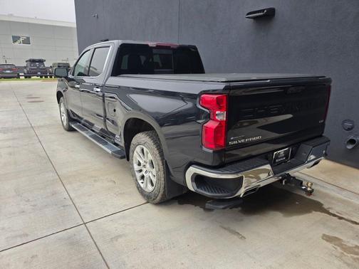 Dark Ash Metallic 2024 Chevrolet Silverado 1500 LTZ