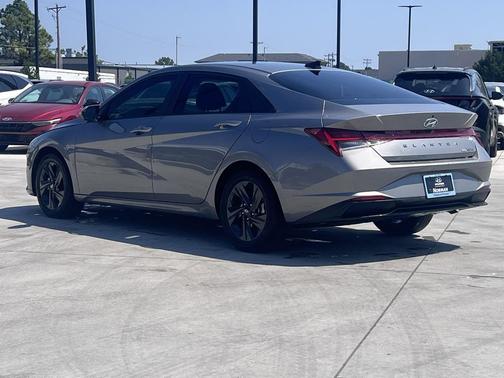 2023 Hyundai ELANTRA HEV Blue