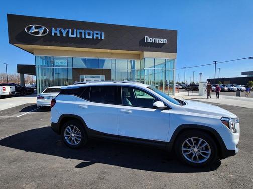 2022 GMC Terrain SLT