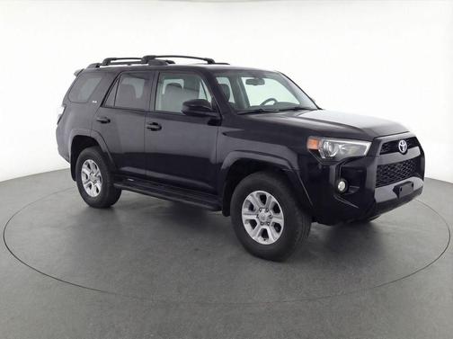 Midnight Black Metallic 2019 Toyota 4Runner SR5