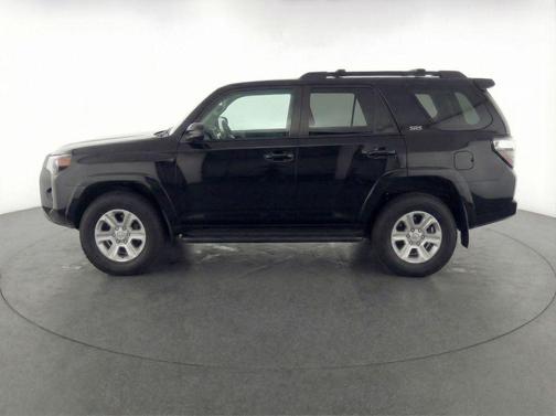 Midnight Black Metallic 2019 Toyota 4Runner SR5
