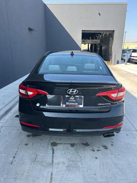 2017 Hyundai SONATA SE