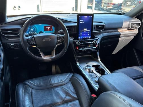 2022 Ford Explorer Platinum