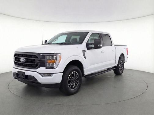 Oxford White 2023 Ford F-150 XLT