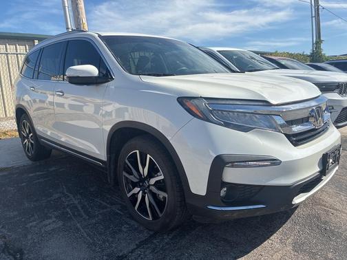 2019 Honda Pilot Touring 8-Passenger