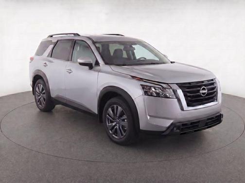 Brilliant Silver Metallic 2025 Nissan Pathfinder SV 4WD