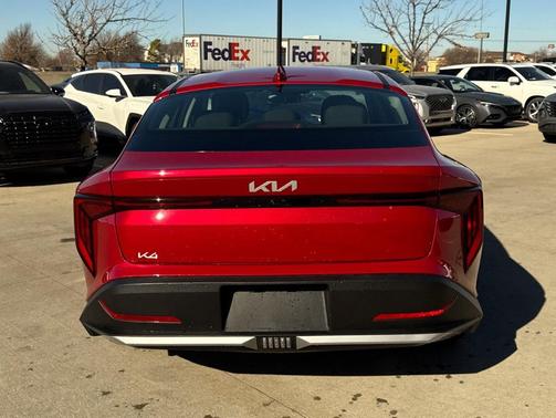 2025 Kia K4 LXS