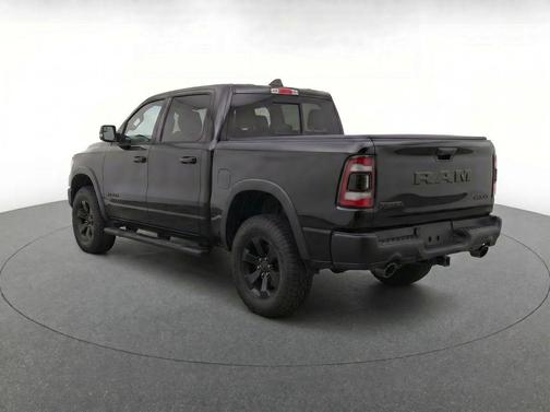 Diamond Black Crystal Pearlcoat 2022 RAM 1500 Rebel