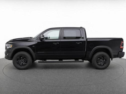 Diamond Black Crystal Pearlcoat 2022 RAM 1500 Rebel