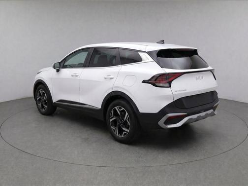 Glacial White Pearl 2025 Kia Sportage LX