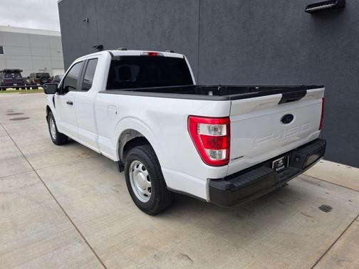 Oxford White 2022 Ford F-150 XL