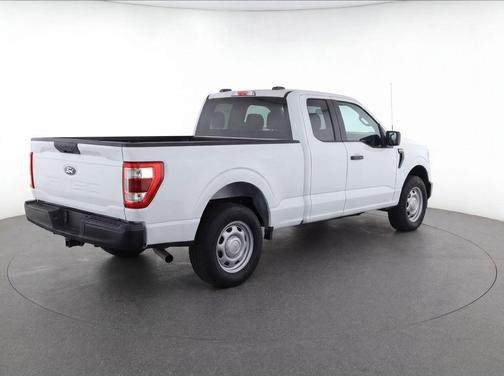 Oxford White 2022 Ford F-150 XL