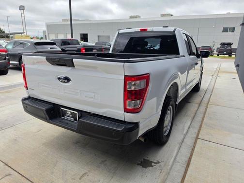 Oxford White 2022 Ford F-150 XL