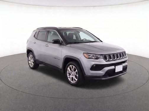 Silver Zynith Metallic Clearcoat 2025 Jeep Compass Limited