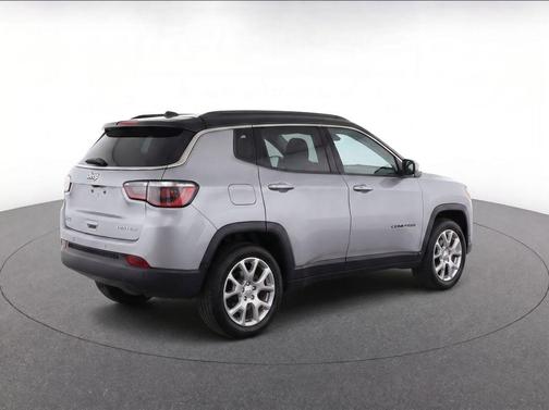 Silver Zynith Metallic Clearcoat 2025 Jeep Compass Limited