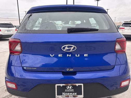 2025 Hyundai VENUE Limited