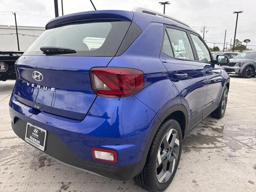 2025 Hyundai VENUE Limited