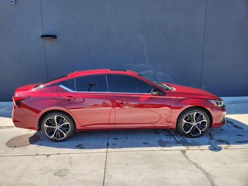 2024 Nissan Altima SR FWD
