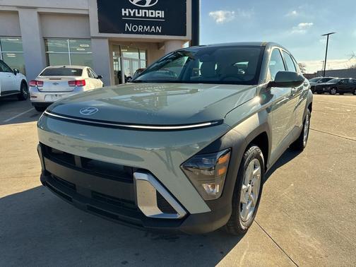 2026 Hyundai KONA SE