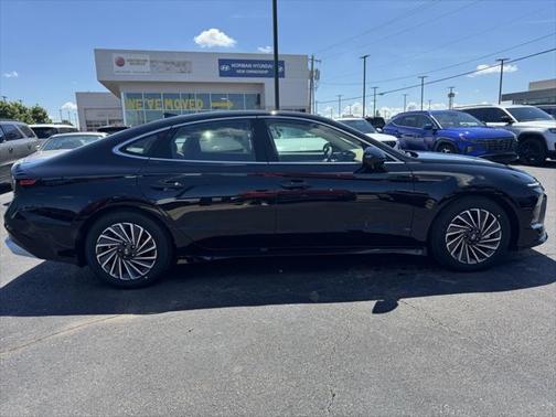 2025 Hyundai SONATA Hybrid Limited