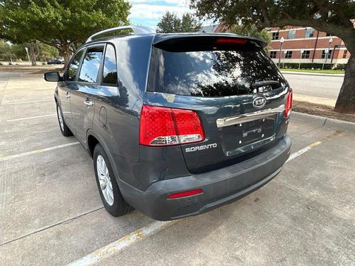 Pacific Blue 2011 Kia Sorento EX