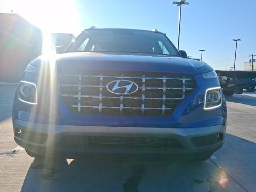 2025 Hyundai VENUE Limited