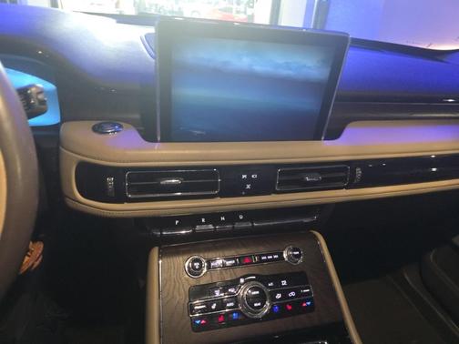 2022 Lincoln Aviator Reserve AWD