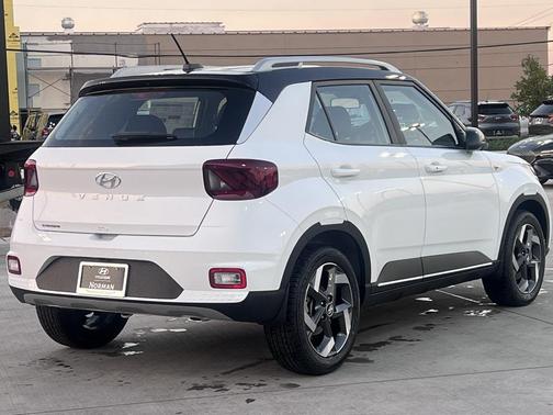 2025 Hyundai VENUE Limited