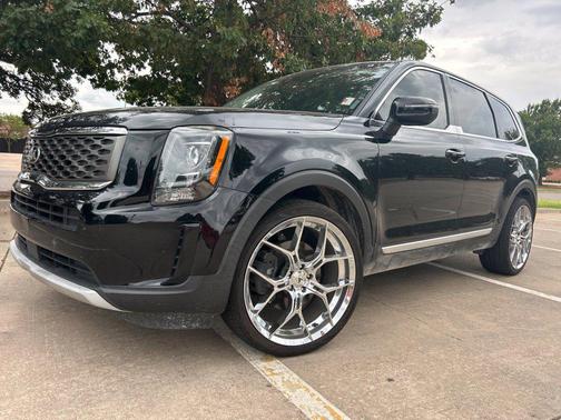 Ebony Black 2020 Kia Telluride LX