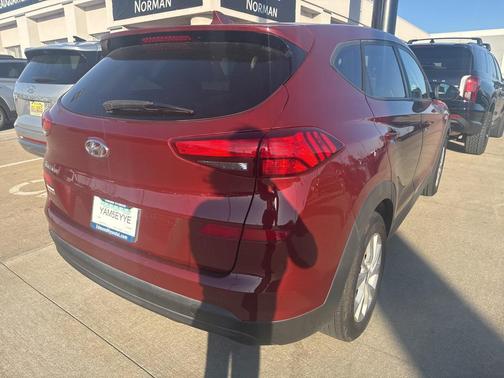 2019 Hyundai TUCSON SE