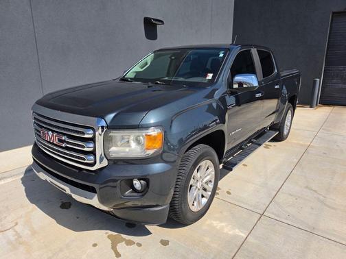 Woodland Green 2017 GMC Canyon SLT