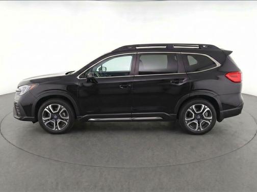 Crystal Black Silica 2023 Subaru Ascent Limited 7-Passenger