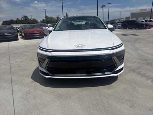 2025 Hyundai SONATA Hybrid Limited
