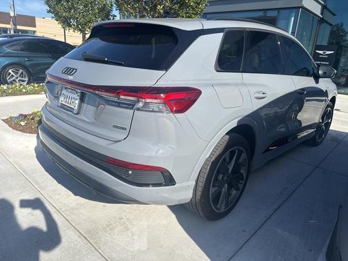 2023 Audi Q4 e-tron Prestige 50 quattro