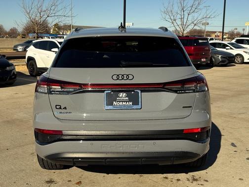 2023 Audi Q4 e-tron Prestige 50 quattro